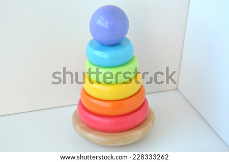 Toy wooden stacking pieces