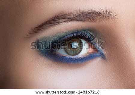 Blue smoke eyes