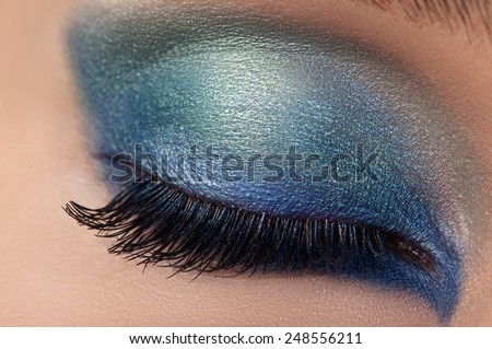 makeup  blue smoke eyes