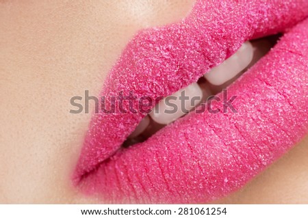 Pink lips with sugar.