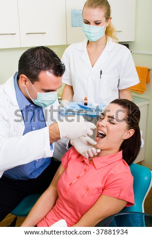 painful dental injection before operation