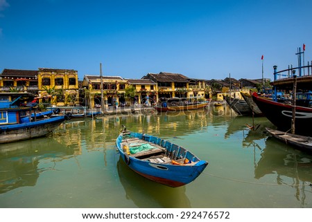 Invite friends traveling to Hoi An Vietnam