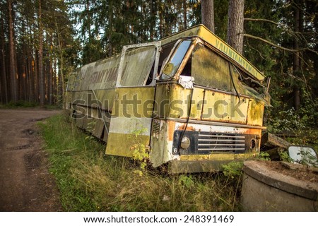 old finland rusty bus