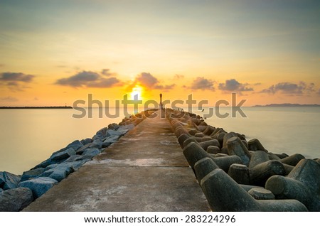 Sunrise at Pantai Rhu Renggeh, Kuala Terengganu