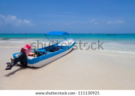 Yacht Moored in Playa Paraiso, Mayan Riviera, Mexico