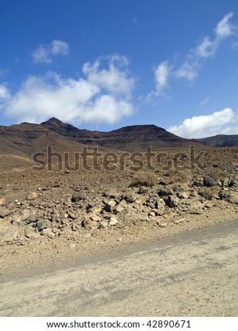 Typical scenics of the dry landscapes of Fuerteventura