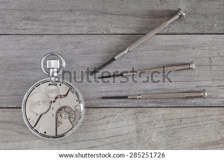 repairing an old and broken clock