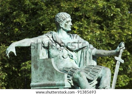 Bronze statue of Roman emperor, Constantine at York