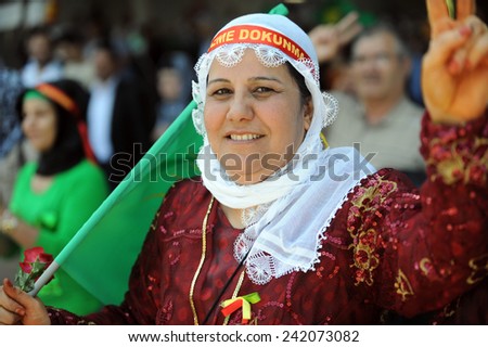 ISTANBUL,TURKEY - SEPTEMBER  01: Kurds, celebrating the World Peace Day. Kurdish women participated in traditional clothes  on September  01, 2009 in Istanbul, Turkey.