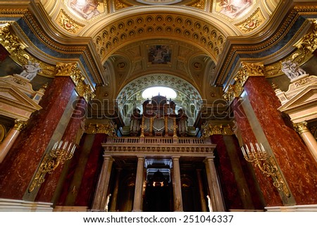 Budapest, Hungary, September 11 2014: Interior of the St. Stephen\'s Basilica, a Roman catholic Basilica in Budapest, Hungary. It\'s named in honour of Stephen, the first king of Hungary, biult in 1905.