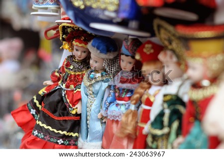 Dolls in folk costumes
