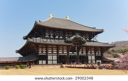 Todai-ji temple in Nara, Japan - world\'s biggest wooden building
