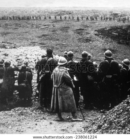 World War I, French reserves watching their comrades marching into \'the valley of the shadow,\' ca. 1917