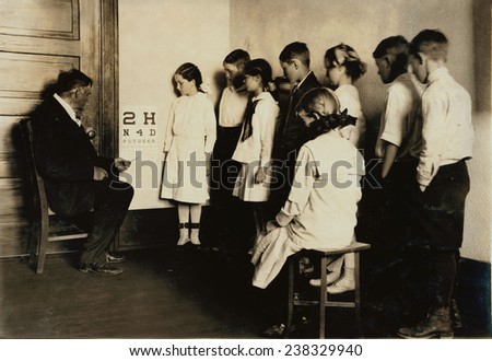 Medical inspection and eye tests, grade 5 of Washington School, Lawton, Oklahoma, photograph by Lewis Wickes Hine, April, 1917.