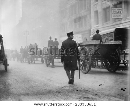 New York City, garbage collector\'s strike, police protecting garbage carts, photograph, November, 1911.