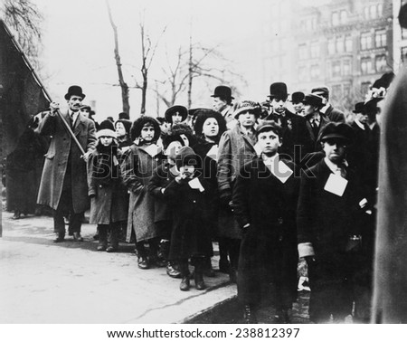 Lawrence Textile Strike. Strikers from Lawrence, Massachusetts, with children, in New York City, 1912
