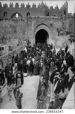 Muslim funeral, Damascus Gate, Jerusalem, photograph by American Colony photographer, circa 1900-1920