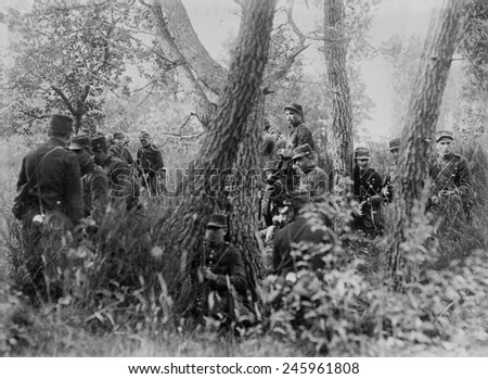 WWI. French soldiers in woods, during the first months of the war. Possibly during the Battle of the Marne. Ca. September 6-12, 1914.