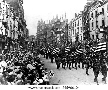 American Army troops parading in Perth, Scotland. WWI. 1918.