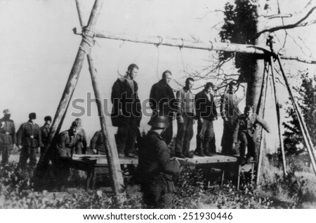 Five Soviet civilians to be hanged by German soldiers, near town of Velizh in Smolensk region. Possibly Russian partisans or hostages executed in retaliation for partisan operations. Sept. 1941.