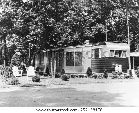 EV1909 - Mobile home in trailer park, 1956.