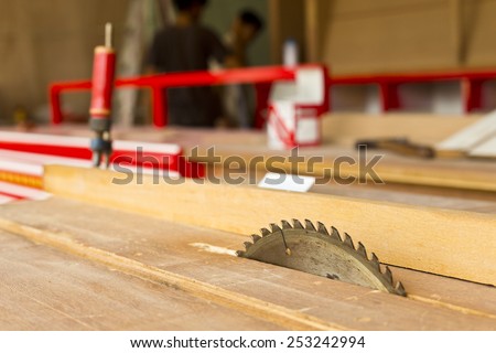 Circular saw blade for cut wood work.