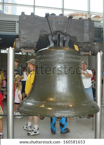 PHILADELPHIA - JULY 4: The Liberty Bell, a symbol of American independence, as seen in Philadelphia, Pennsylvania, on July 4, 2006. It originally cracked when first rung after arrival in Philadelphia.