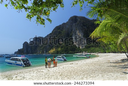 KOH PHI PHI ISLAND,THAILAND-MARCH 8, 2014: People on Koh phi phi island in Thailand