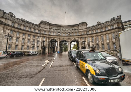 LONDON, UK - APRIL 26, 2012: View of Admiralty Arch (between The Mall and Trafalgar Square) in London, UK. Designed by Sir Aston Webb, constructed by John Mowlem and completed in 1912.