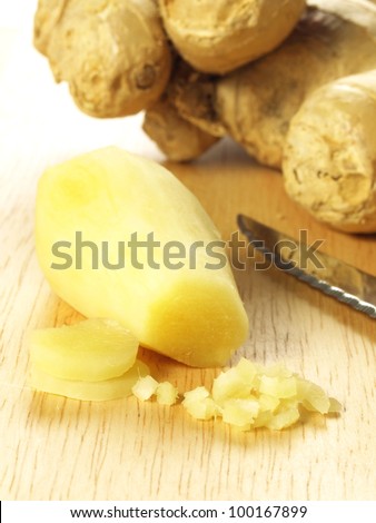 Peeled and chopped fresh aromatic ginger root