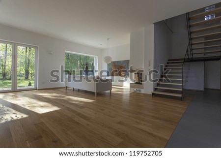 Spacious living room with overlooking to garden