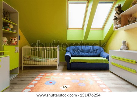 Urban Apartment - Sweet Colorful Room On The Attic