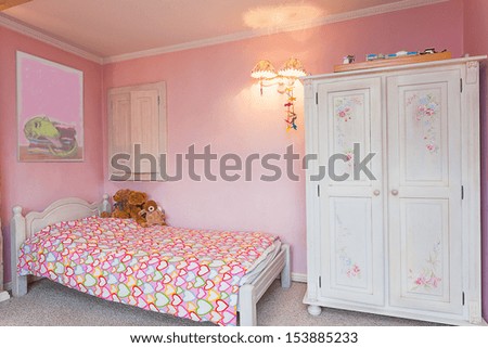 Vintage Mansion - A Pink Bedroom Of A Little Girl