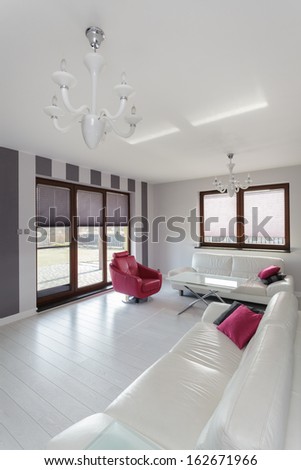 Vibrant cottage - interior of spacious bright living room