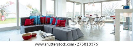 Spacious luxury living room in big residence - panorama