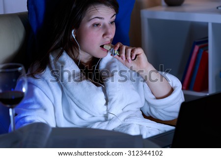 Eating late at night in front of the computer