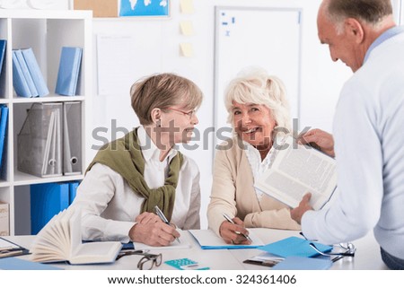 Photo of retired people at university of the third age