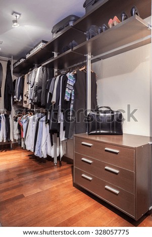 Spacious and functional walk-in wardrobe in the house