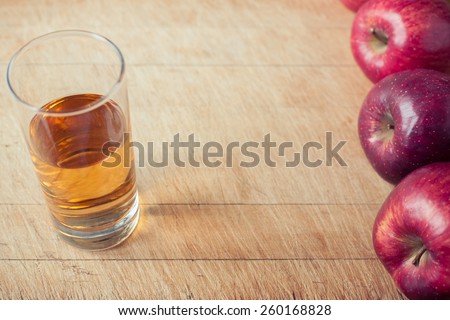 apples and glass of apple juice