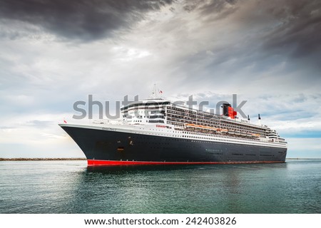 Port Adelaide, South Australia, March 10, 2014:  RMS Queen Mary 2 is leaving Outer Harbour and heading to Melbourne