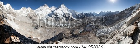 Panoramic view of Mount Everest, Lhotse and Nuptse from Pumo Ri base camp - way to Mount Everest base camp - Nepal