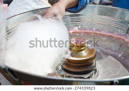 making white cotton candy in cotton candy machine