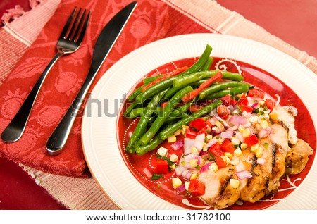 Grilled chicken with salsa and green beans