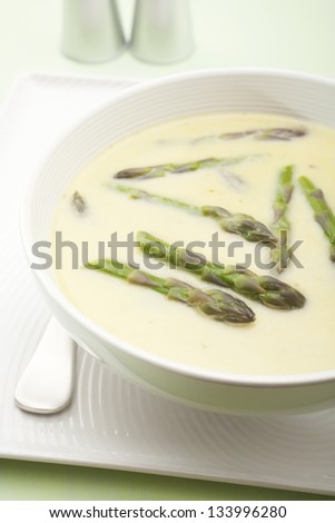 A beautiful light, creamy asparagus soup, flavoured with chicken stock, sour cream and basil.