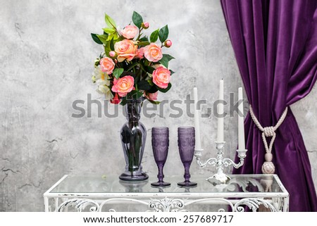 decor studio style Shabby Chic, vase on the table an elegant decor, decor for living room, interior design at the tender style