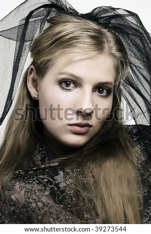 Young gothic woman portrait - gothic bride