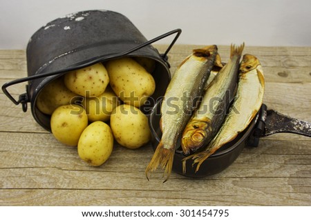 Smoked herring and potatoes, camp food
