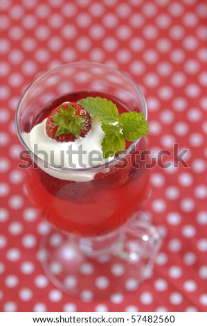 Strawberry Jelly - delicious red gelatin dessert