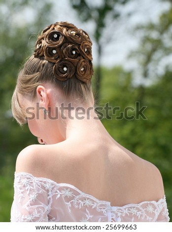 bride\'s hairdo