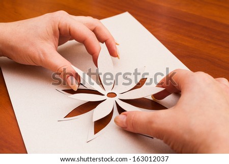 Making flower from paper